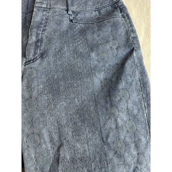 Womyn Blue Gray Flower Lace Wide Leg Jeans Size 4 - Picture 7 of 7